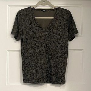 RAILS V-Neck Leopard Tee